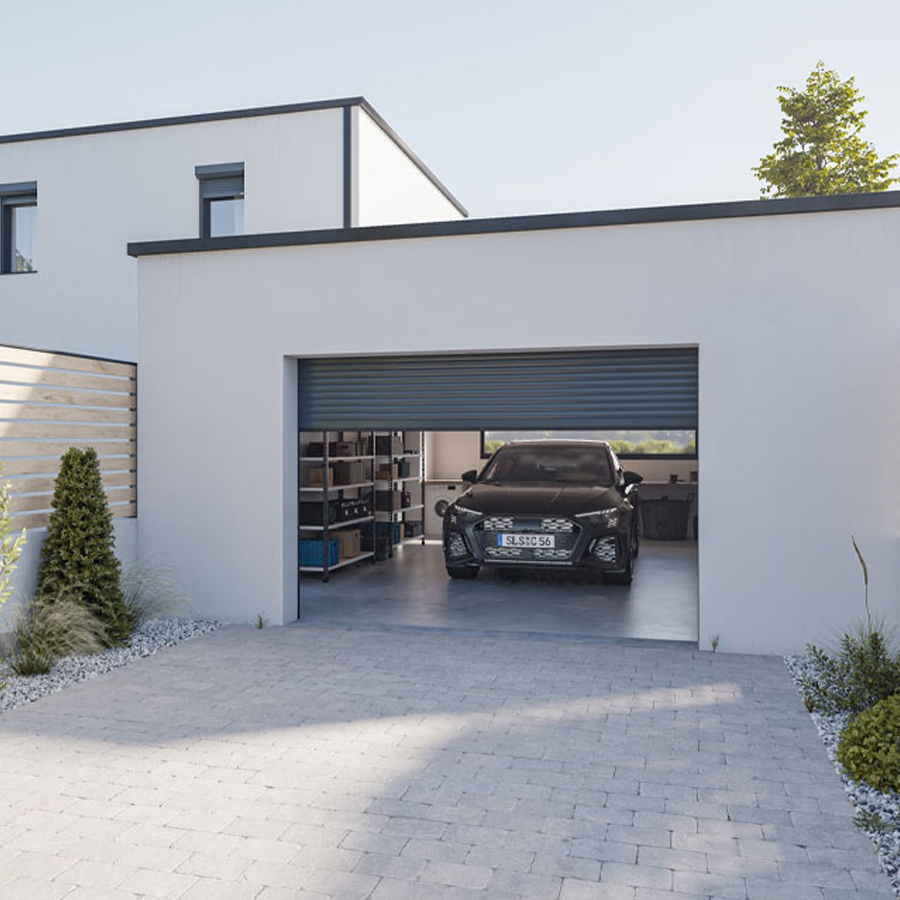 Porte de garage sur mesure dans les Landes | Batinova Rénovation