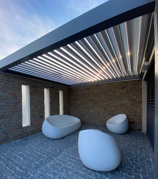 Pergola bioclimatique dans les Landes et sur la Côte Basque